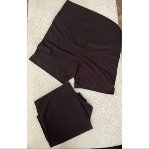 Old Navy maternity bike shorts
